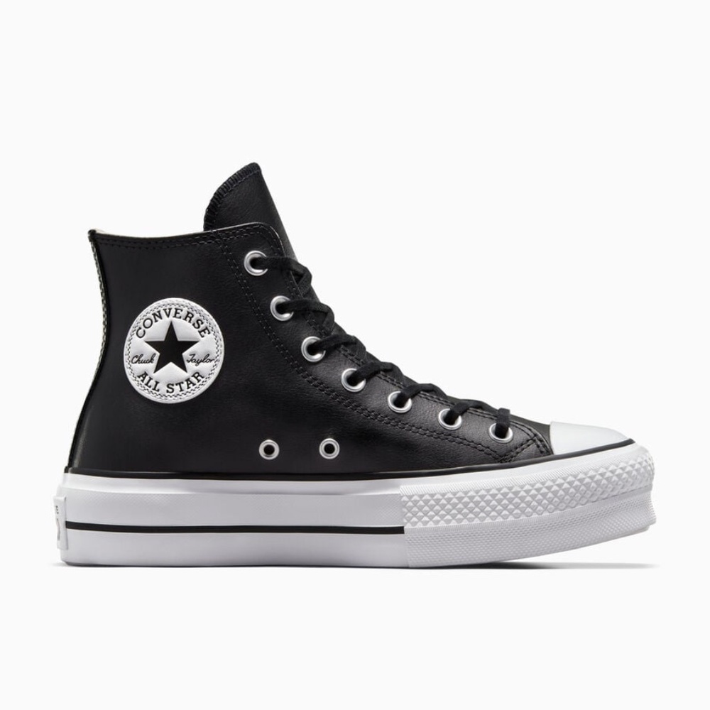 Chuck Taylor All Star Lift Platform Leather shoes in black/white